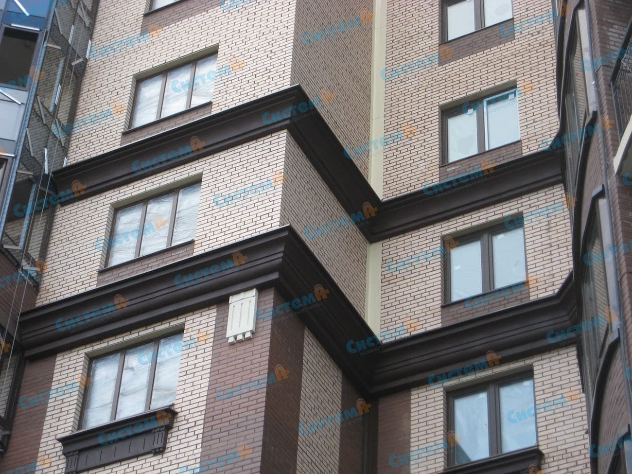 Фасадные украшения для новостройки в современном стиле